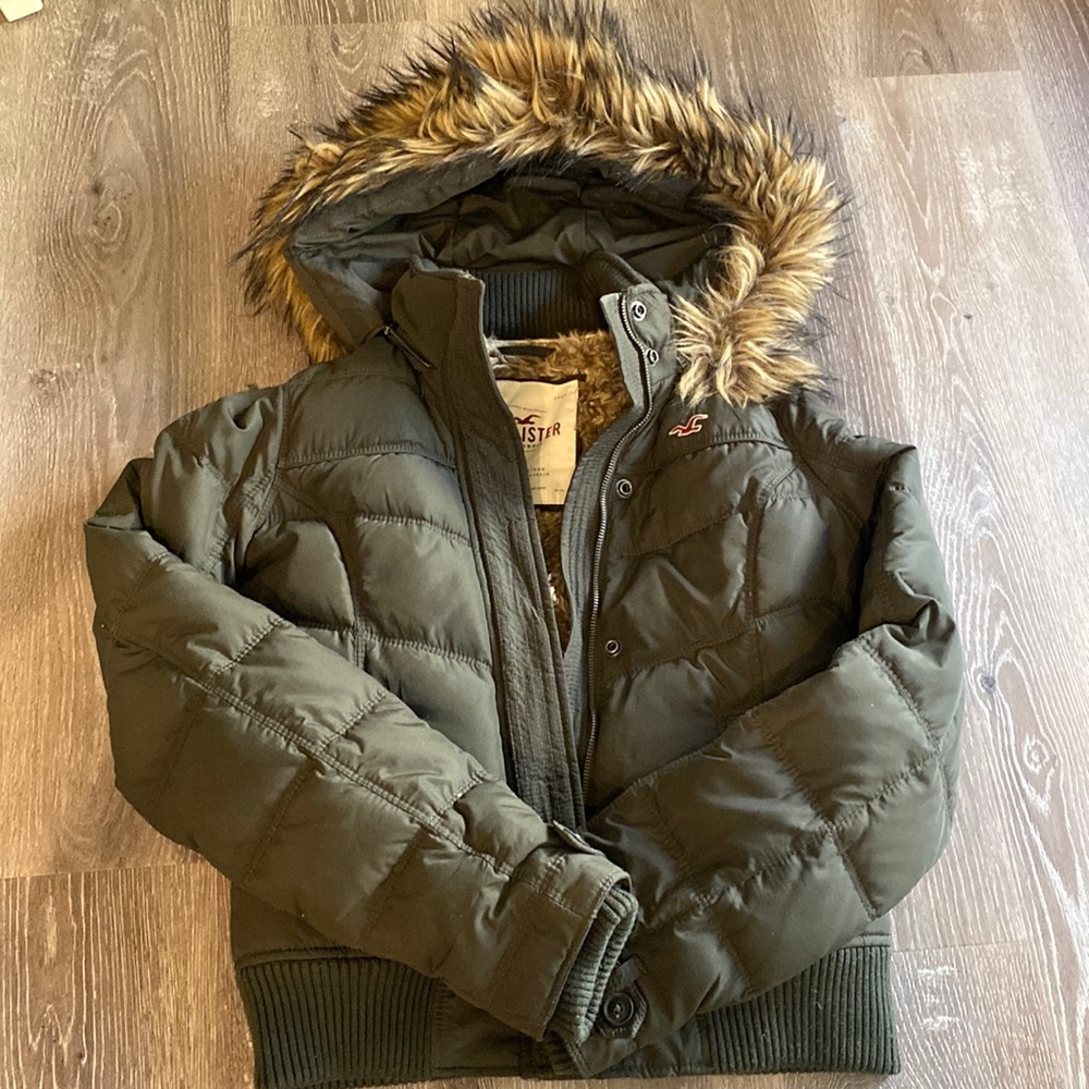 Hollister Puffer Jacket Faux fur
